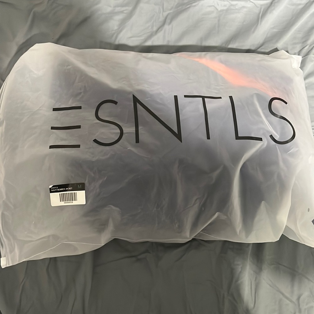 ESNTLS NAVY BOMBER JACKET
